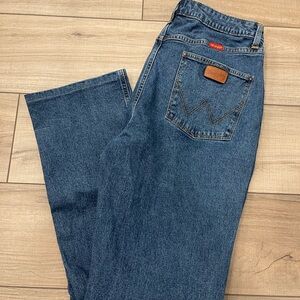 Wrangler Women's Blue Straight Leg Jeans - Size 11X32